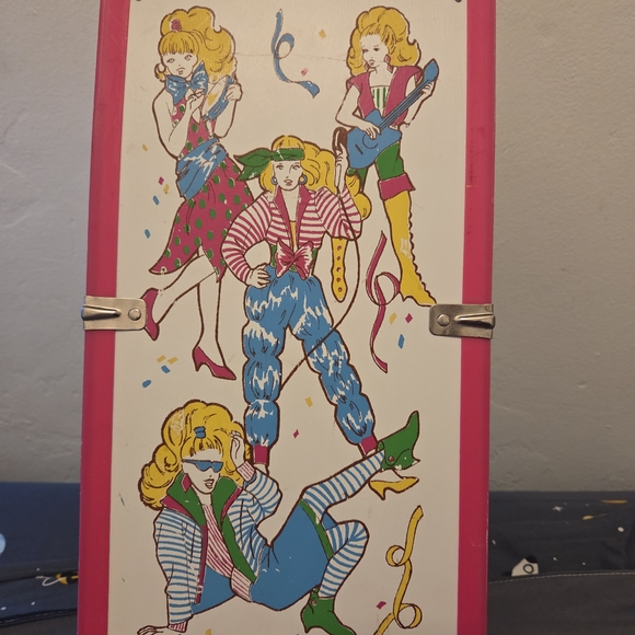 JEM Pink and White Decorative Box - Picture 2 of 3